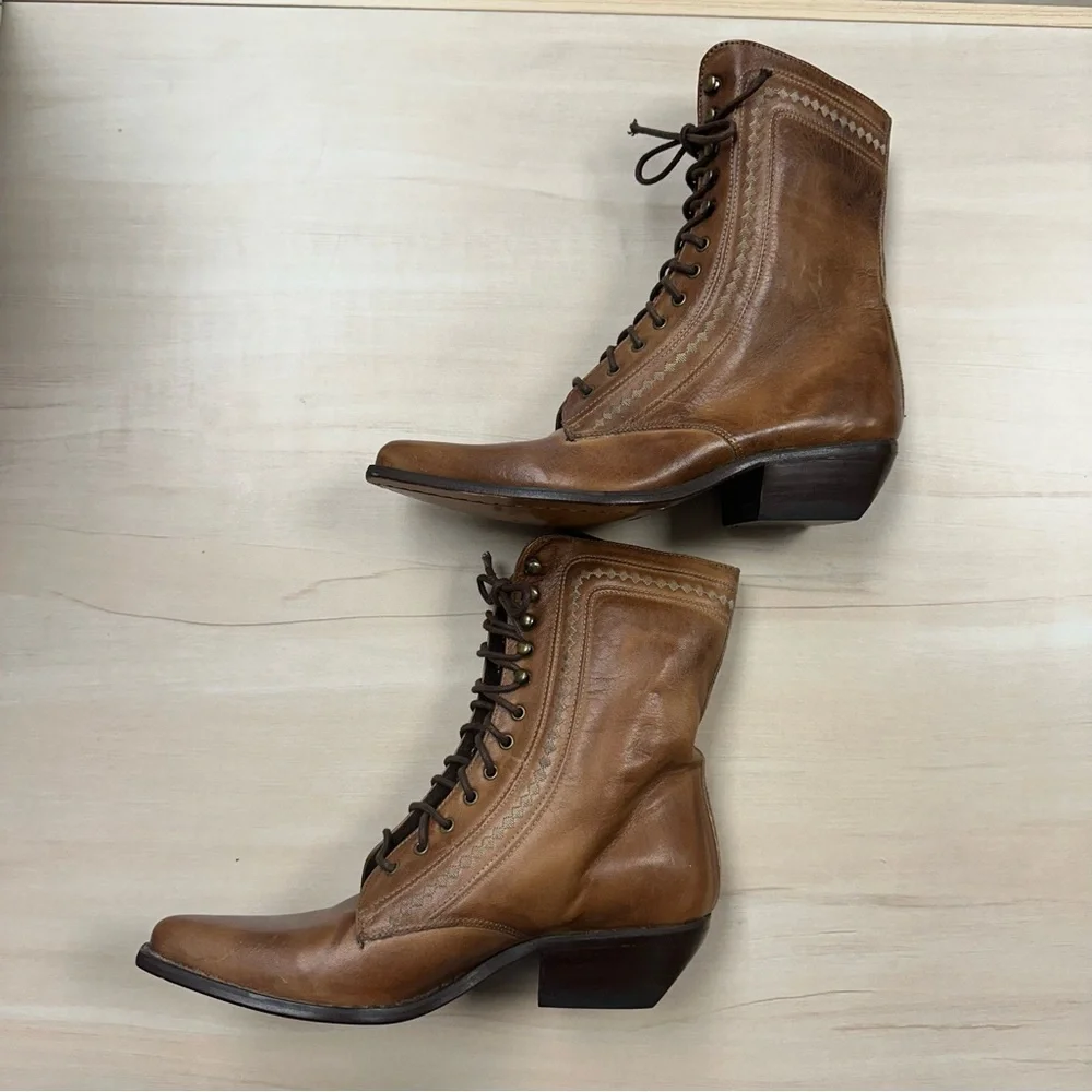 Women’s Vintagr Brown Leather Lace-Up Western Boots - Picture 11 of 13